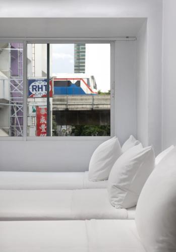 Standard Triple Room image 3