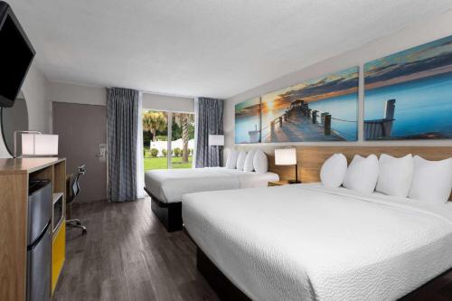 Days Inn by Wyndham Wildwood I-75 in Wildwood, USA