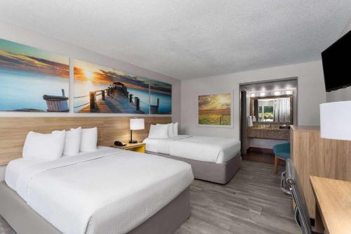 2 double beds