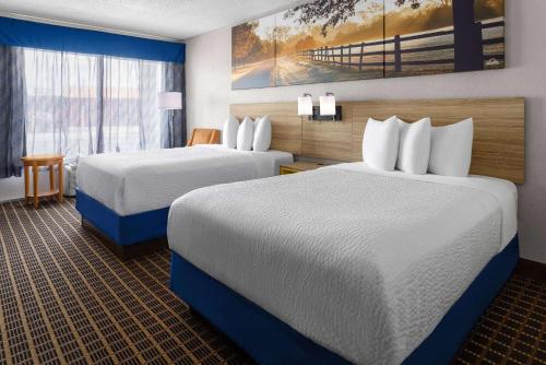 دايز إن باي ويندام وايكروس (Days Inn by Wyndham Waycross) in Waycross