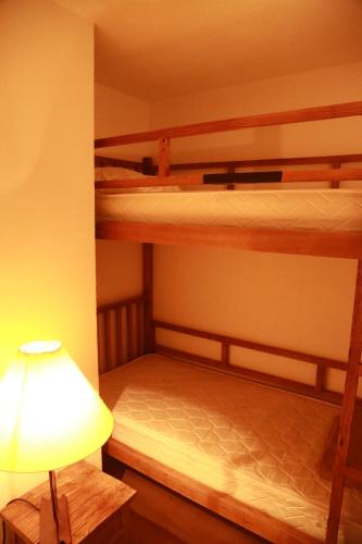 2 bedrooms, 3 beds
