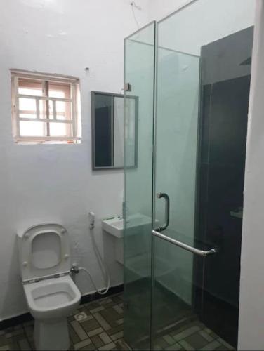 Stylish House With Free Parking and Outdoor Pool