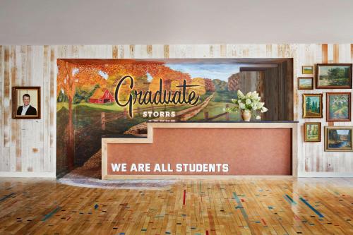Graduate Storrs - main image