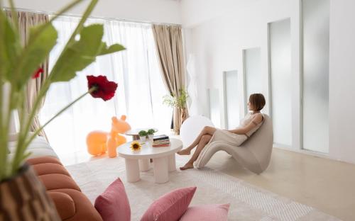 Ratchada Retreat Boutique Suites - image 4
