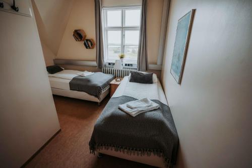 Héradsskólinn Historic Guesthouse - image 4