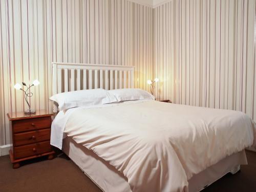 Adam Guest House - image 10
