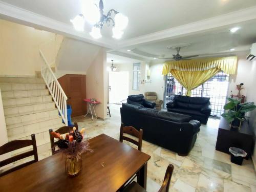 99 homestay teluk intan 5 min to Leaning Tower 99 homestay teluk intan 5 min to Leaning Tower