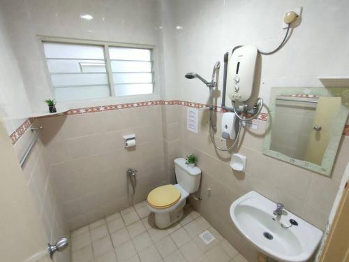 99 homestay teluk intan 5 min to Leaning Tower 99 homestay teluk intan 5 min to Leaning Tower