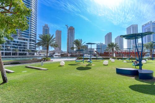 Close to beach I Marina view I Great amenities - image 14
