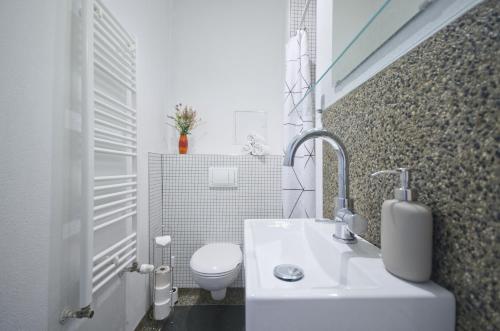Courtyard Apartment (LIALI), Berlino (foto 5)