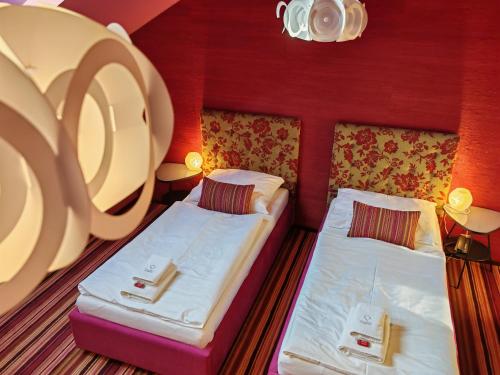 Hotel Rajská zahrada - image 3