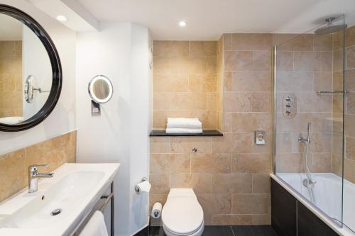 room detail thumbnail 2