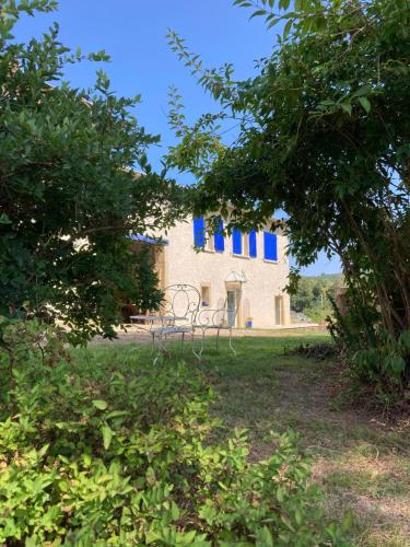 YuMaNa La Maison de MaNa gîte à louer Bellegarde-Poussieu