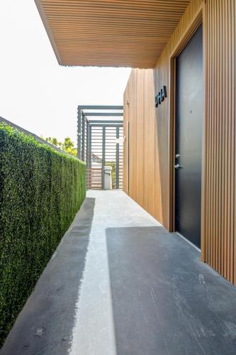 Modern 3BR PH with Rooftop Plunge Pool in Miami Modern 3BR PH with Rooftop Plunge Pool in Miami