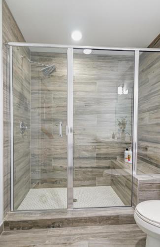 Modern 3BR PH with Rooftop Plunge Pool in Miami Modern 3BR PH with Rooftop Plunge Pool in Miami