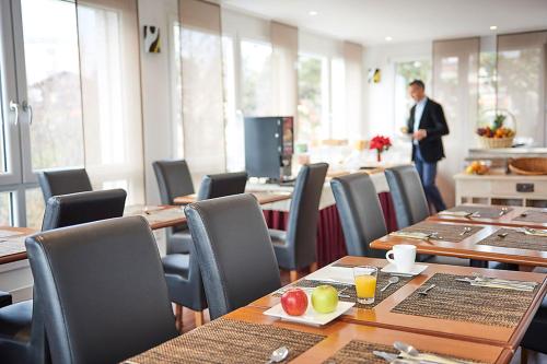 餐廳, 勒樂檬酒店 (Le Leman Hotel) in 沃韋市中心