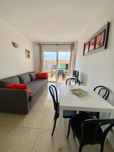 Stay few meters to Las Vistas Beach. Free Wifi. 5