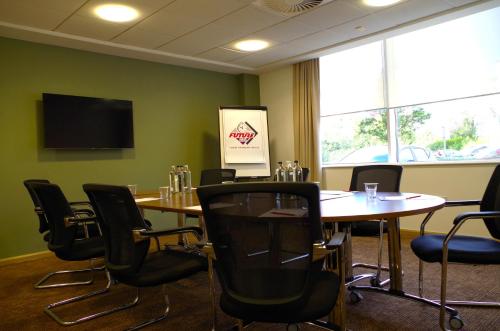 Future Inn Cardiff Bay - image 12