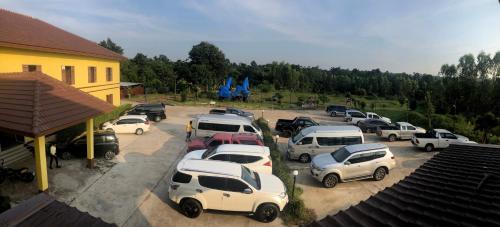 โรงแรมเพ็ญพิศ in Amnat Charoen