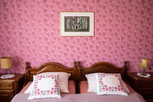 Baba Jagina koliba in 卡拉納茨