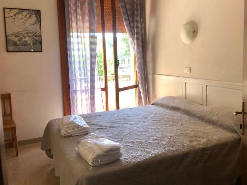 Sansovino Bed and Car - L'ugolino