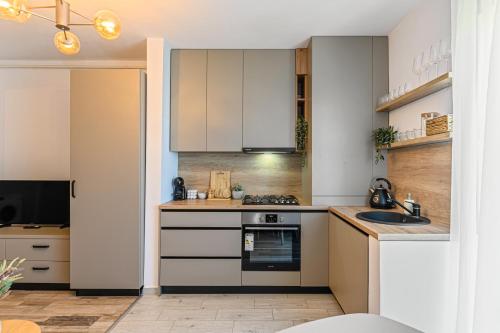 Larabelle Home Coresi