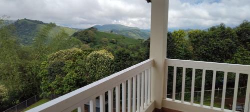 Laural Meadows, Vagamon