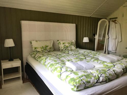 1 double bed, 1 twin bed, 1 sofa bed