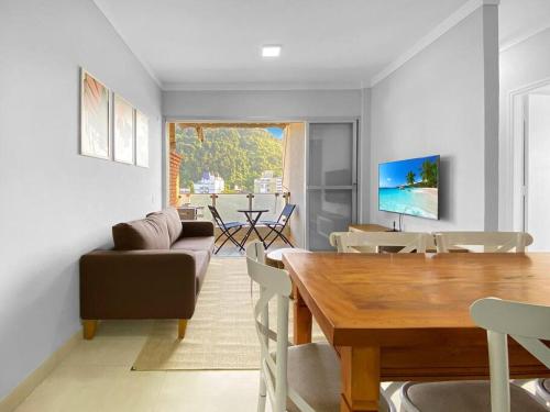 Pool BBQ Grill Balcony Beach Service 3 bedroom