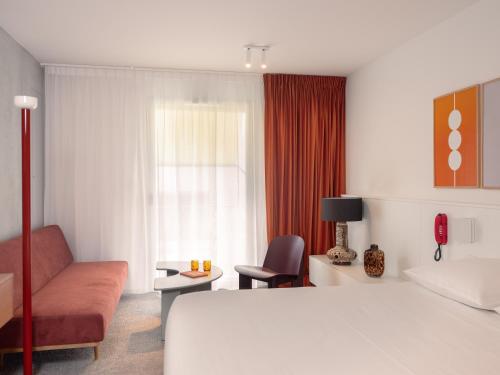 1 queen bed