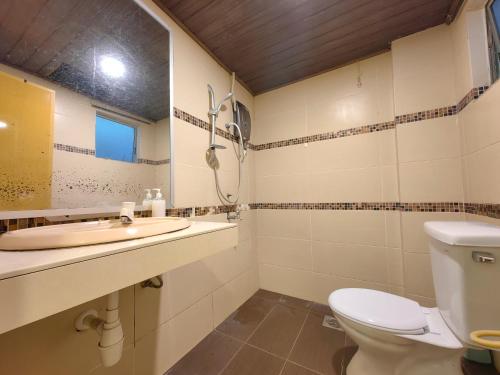 API API APARTMENT HOMESTAY BESIDE CENTRE POINT STUDIO 3Pax API API APARTMENT HOMESTAY BESIDE CENTRE POINT STUDIO 3Pax