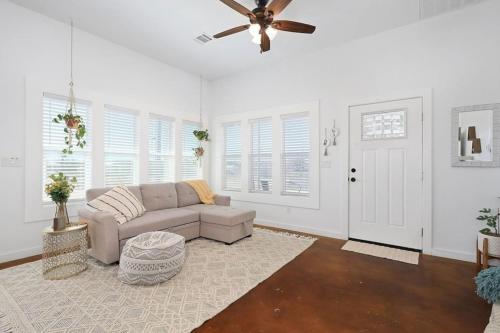 Charming Country Retreat Near Winery, and Brewery Charming Country Retreat Near Winery, and Brewery