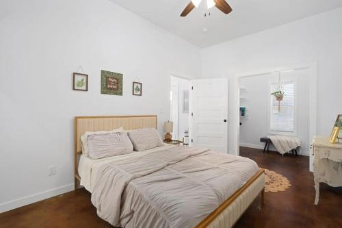 Charming Country Retreat Near Winery, and Brewery Charming Country Retreat Near Winery, and Brewery