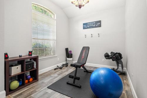 Extended Stay Fun Outdoor Games, Gym, BBQ, Dining in Lewisville, USA
