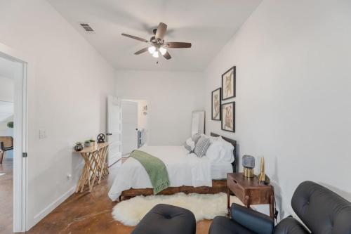 Country Retreat Near Downtown, Winery and Brewery Country Retreat Near Downtown, Winery and Brewery