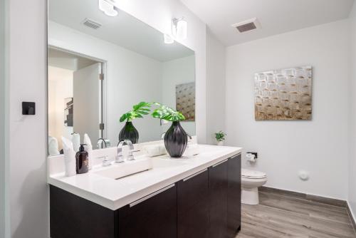Stylish 2BR Miami Condo with Private Balcony Stylish 2BR Miami Condo with Private Balcony
