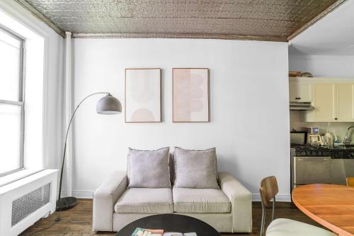 Sophisticated 2BD Apartment on Barrow Street, Greenwich Village in New York, USA
