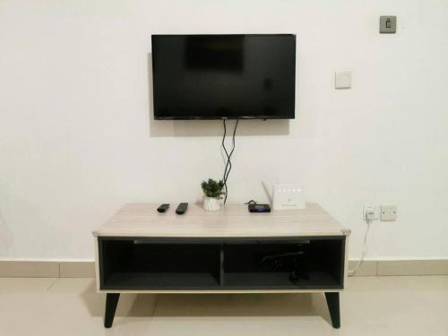 API API APARTMENT HOMESTAY BESIDE CENTRE POINT STUDIO 3Pax API API APARTMENT HOMESTAY BESIDE CENTRE POINT STUDIO 3Pax