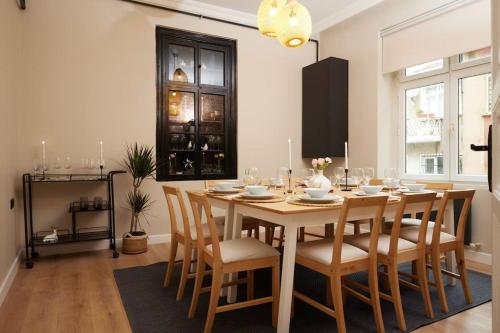 Spacious 6BR 3Bath AC in Center - Santur D5-6