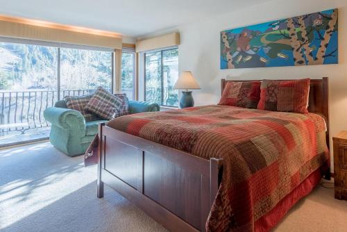 Sage Road Duplex Beautiful Views in Warm Springs - image 6