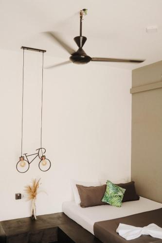 Double Room with Balcony image 10
