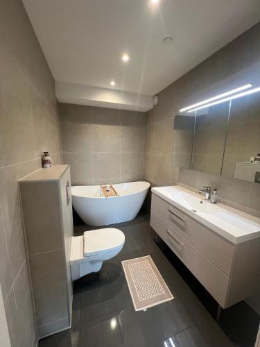 Large apartment close to ONS Large apartment close to ONS