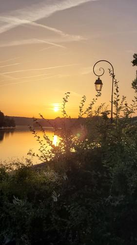 ทัศนียภาพ, Appartement en bord de seine in เลอ ซูดราย ม็องซูร์