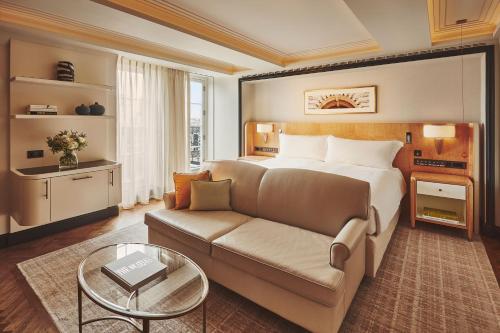 Claridge's - image 10