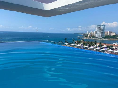 NEW Roof Pool Hot Tub Lounge Playa de Oro View in Puerto Vallarta, Mexico