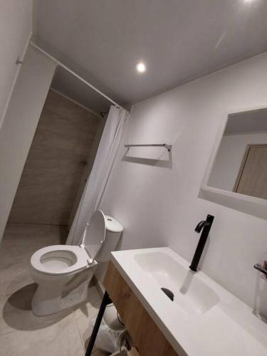 Apartamento amplio y moderno, Medellín (fotografie 9)