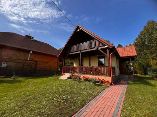 Malinowa Chatka Mostki Malinowa Chatka Mostki