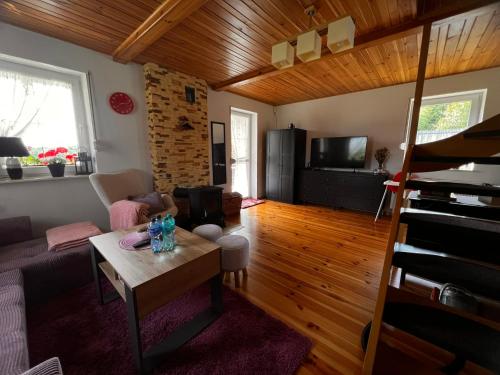 Malinowa Chatka Mostki Malinowa Chatka Mostki