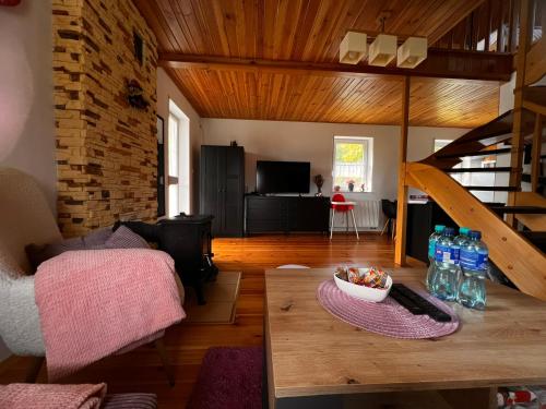 Malinowa Chatka Mostki Malinowa Chatka Mostki