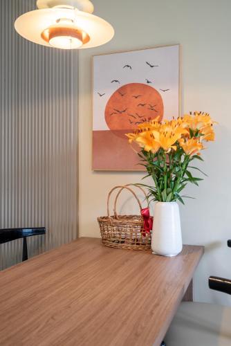 Two-Bedroom Apartment with Balcony image 9